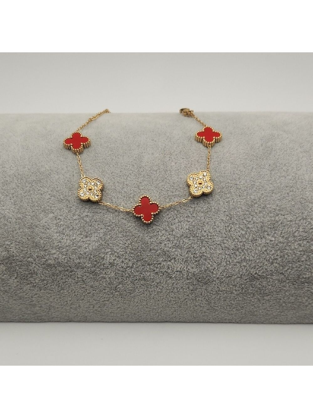 Red & Gold Clover Charm Bracelet – 18K Gold Plated Stainless Steel